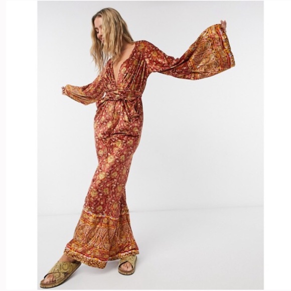 SOLD✨FREE PEOPLE Harper Velvet Printed One Piece Sangria Wine Jumpsuit (Medium) - Picture 7 of 13